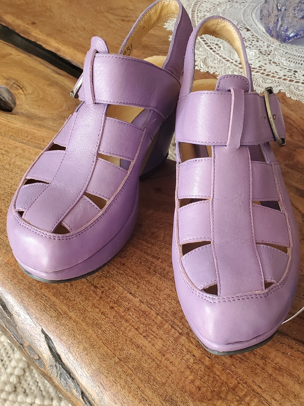 John Fluevog Lavender Leather Cutout Slingback Sandals - Picture 5 of 9
